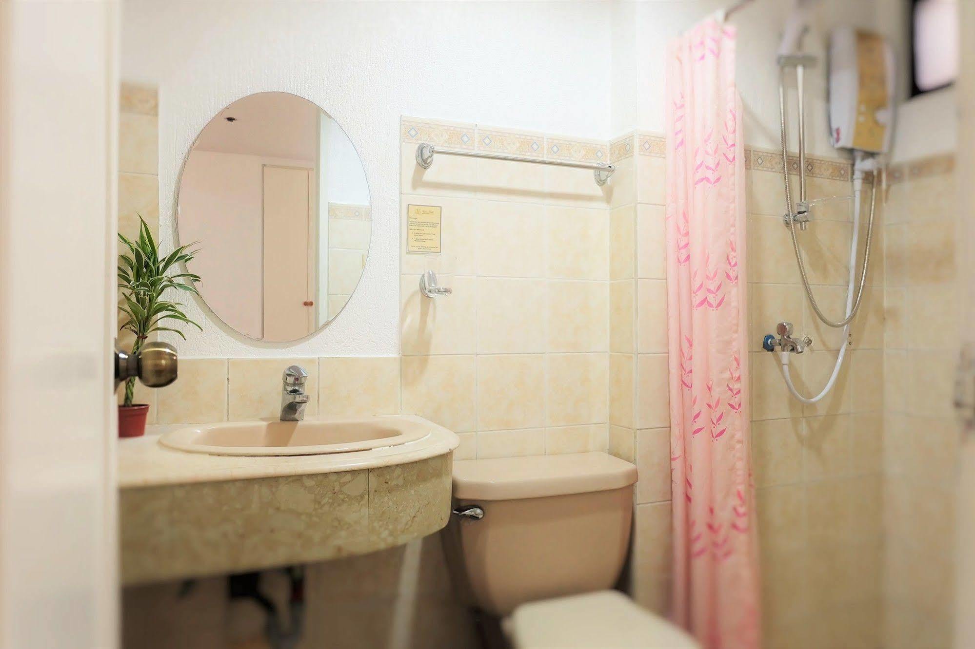 Vive Hotel 马卡蒂 外观 照片
